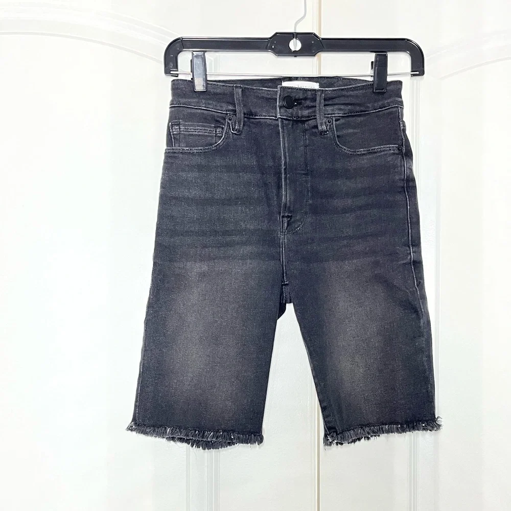 Good American Good Raw Hem Bermuda size 24 - Picture 2 of 8